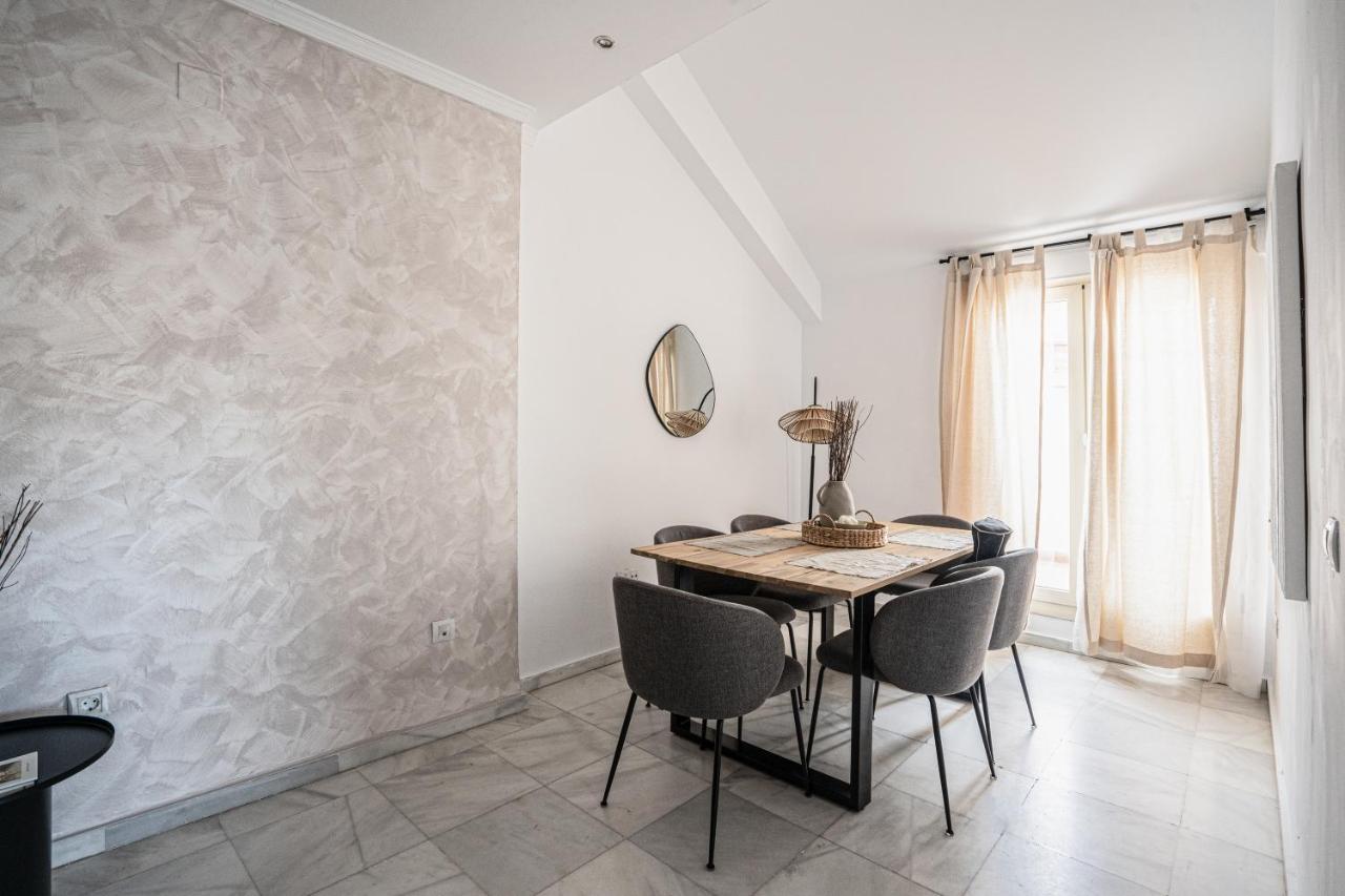 Stay U-Nique Apartments Plaza Constitucion Malaga Ngoại thất bức ảnh