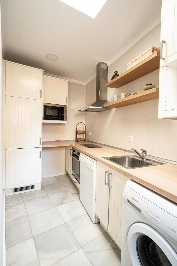 Stay U-Nique Apartments Plaza Constitucion Malaga Ngoại thất bức ảnh