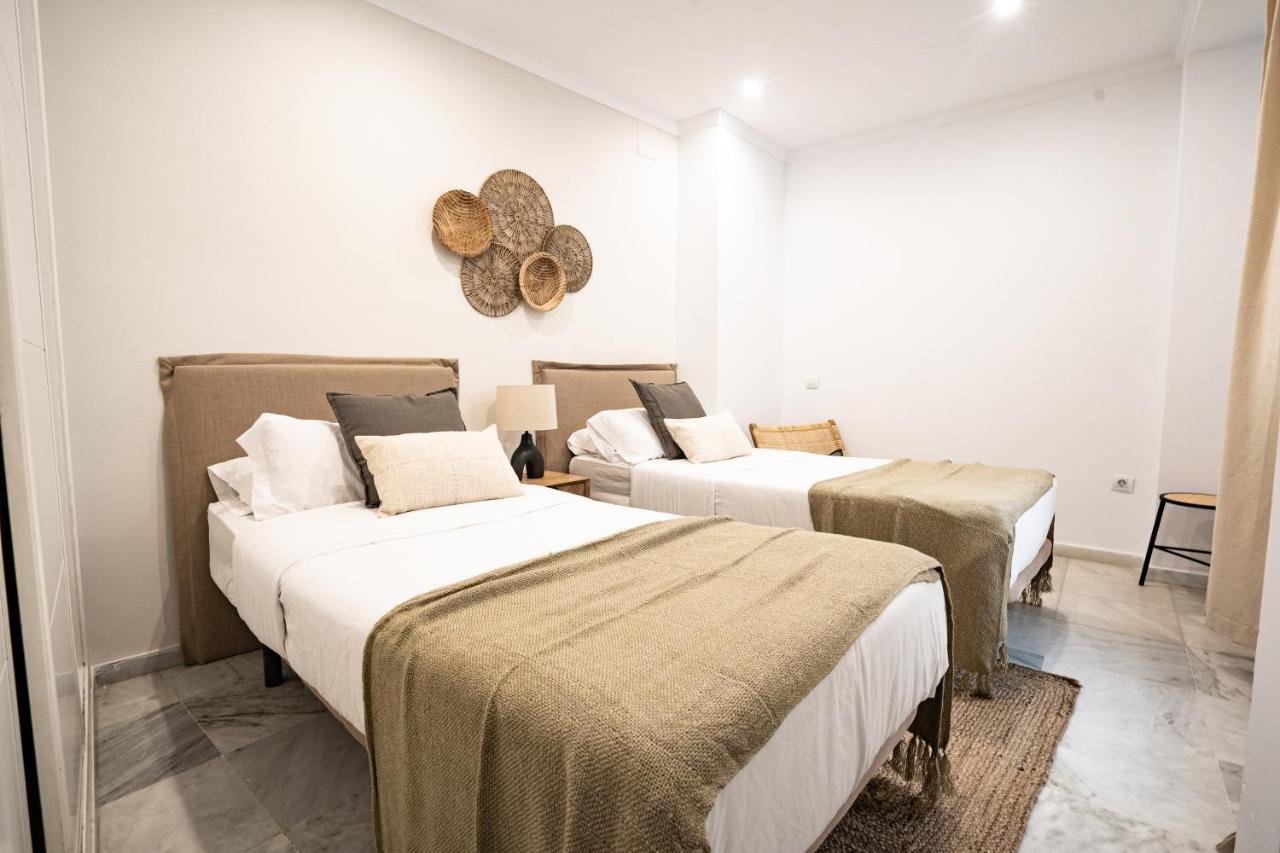 Stay U-Nique Apartments Plaza Constitucion Malaga Ngoại thất bức ảnh