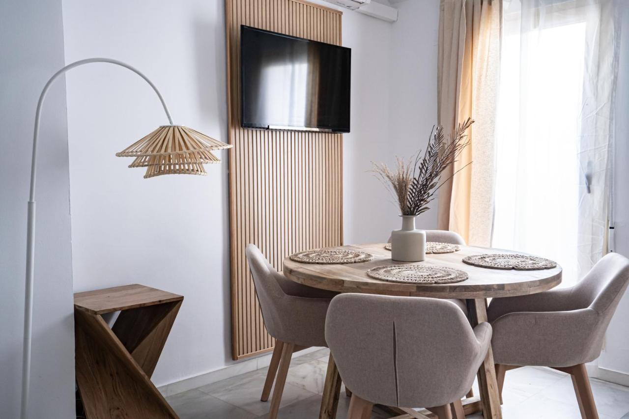 Stay U-Nique Apartments Plaza Constitucion Malaga Ngoại thất bức ảnh