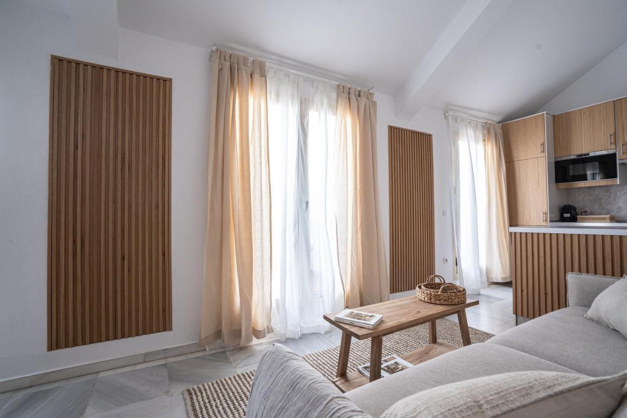 Stay U-Nique Apartments Plaza Constitucion Malaga Ngoại thất bức ảnh